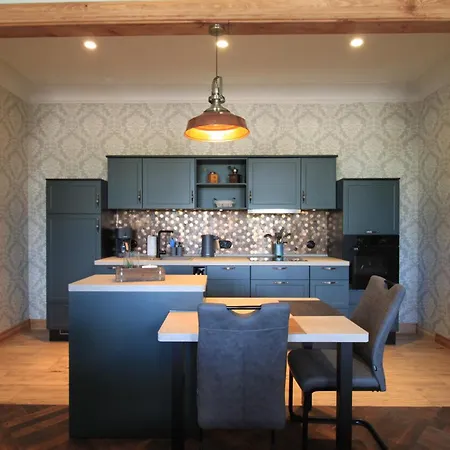 2 Im Gutshaus Muehlhof *